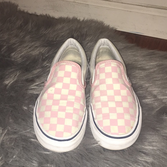 how do u clean checkered vans